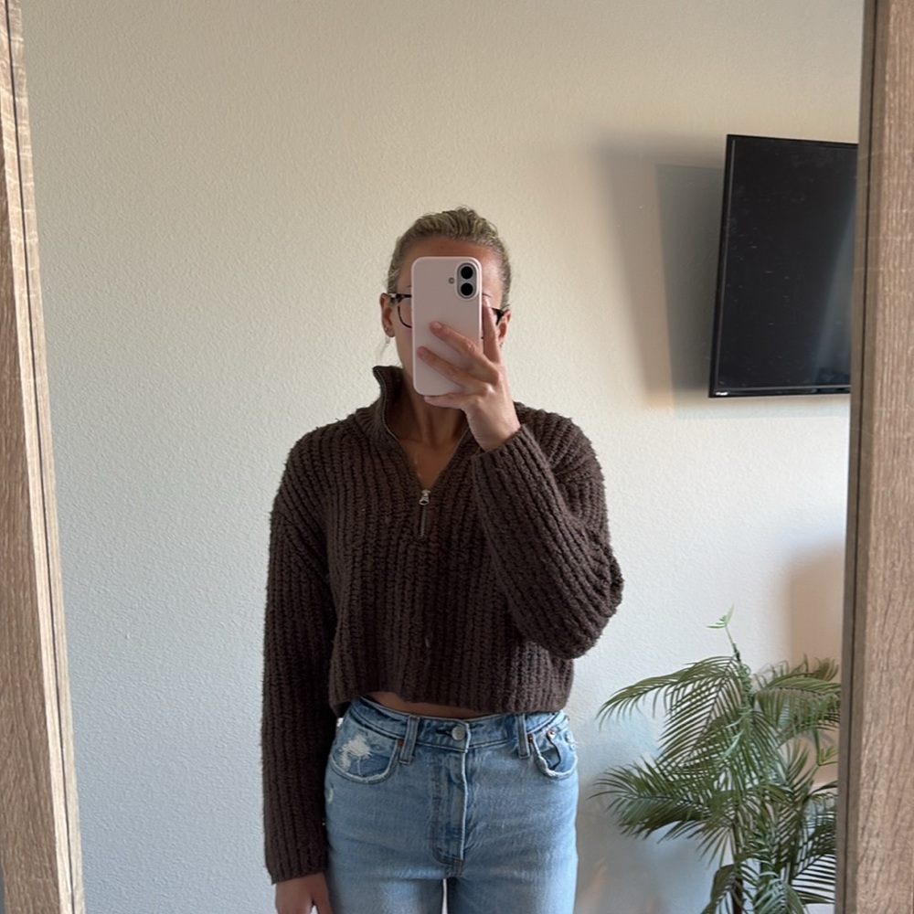 Garage clothing quarter zip